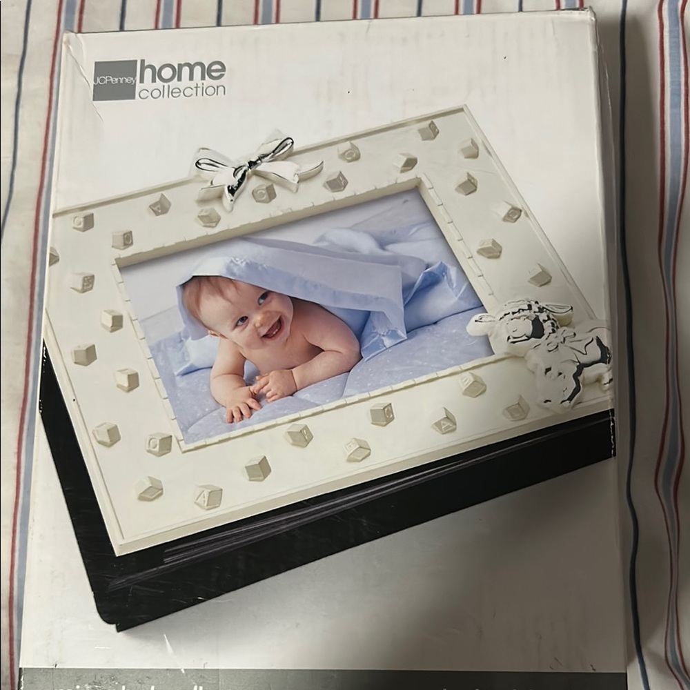 Home Collection White and Black Decorative photo album